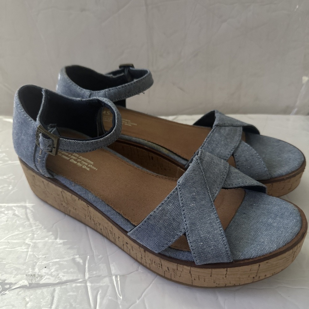 Toms Womens Harper Wedge Sandal Size 10w Blue Cork Resort Vacation Beachy